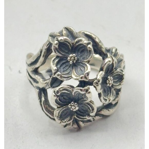 Sterling Silver Floral Design Ring Size 5.5 - Picture 1 of 6